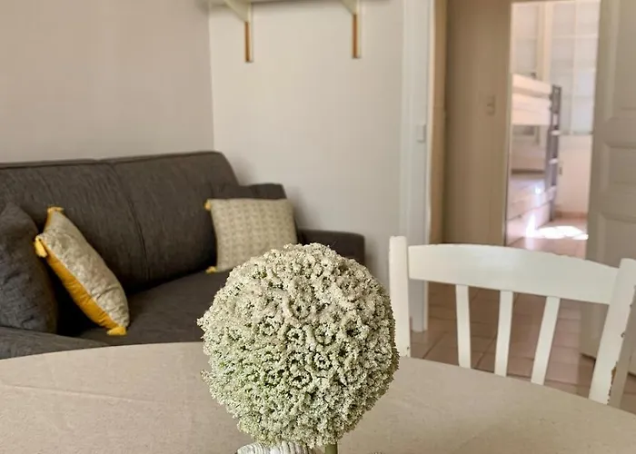 Bel Appartement, 20m De La - Cour Privée * Les Sables-dʼOlonne