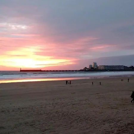 Apartment Bel Appartement, 20m De La - Cour Privee