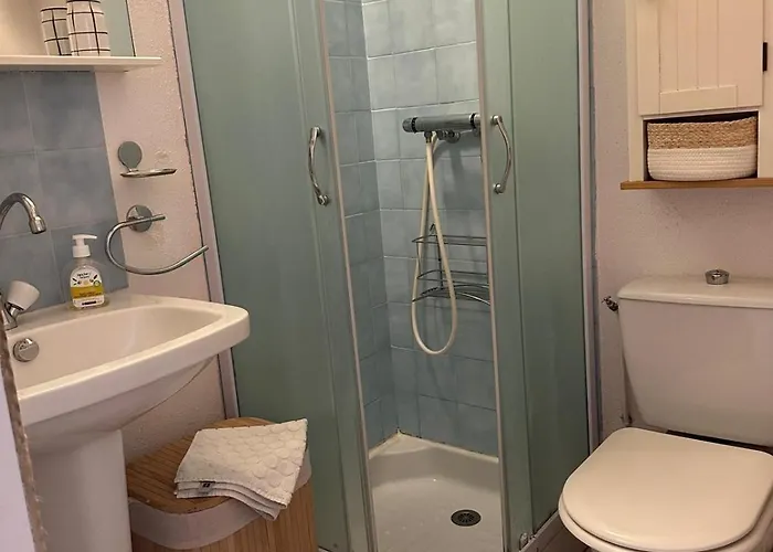 Bel Appartement, 20m De La - Cour Privee 公寓