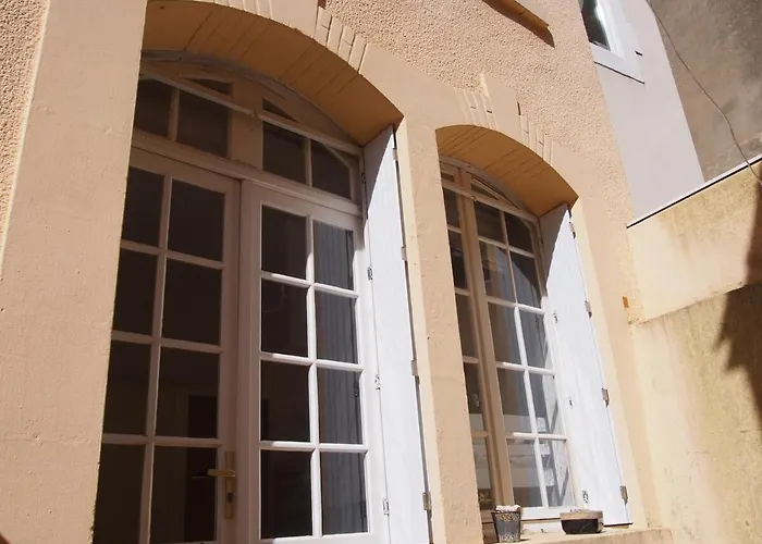 公寓 Bel Appartement, 20m De La - Cour Privee *